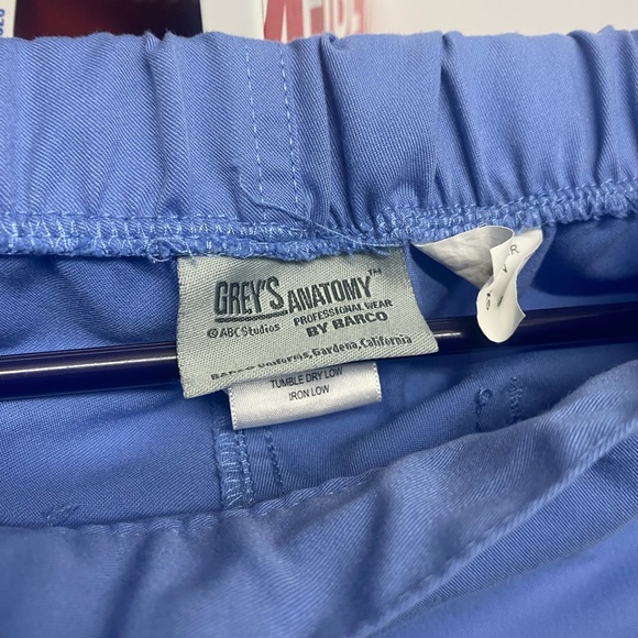 Scrubs By GREYS ANATOMY PROFESSIONAL WEAR BY BARGO - Picture 11 of 14